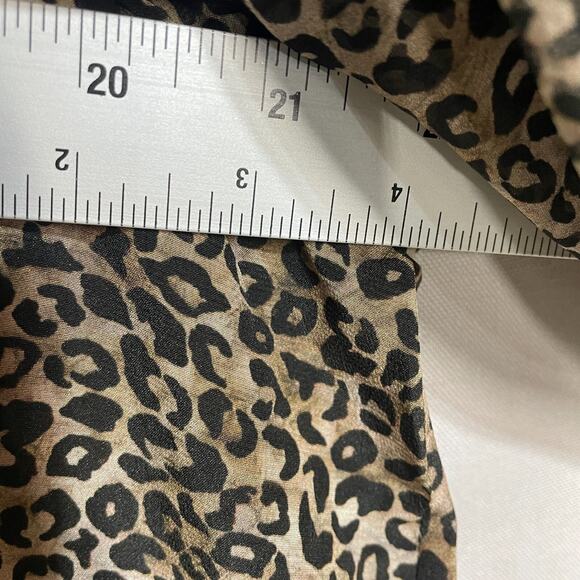 Saloni Button Down Top Women US 12 Brown Cheetah Flutter Silk Blouse Classic - Picture 3 of 9